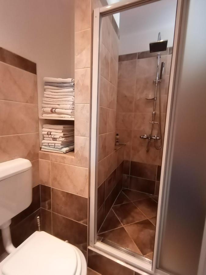 2 Ivankovic Apartment *